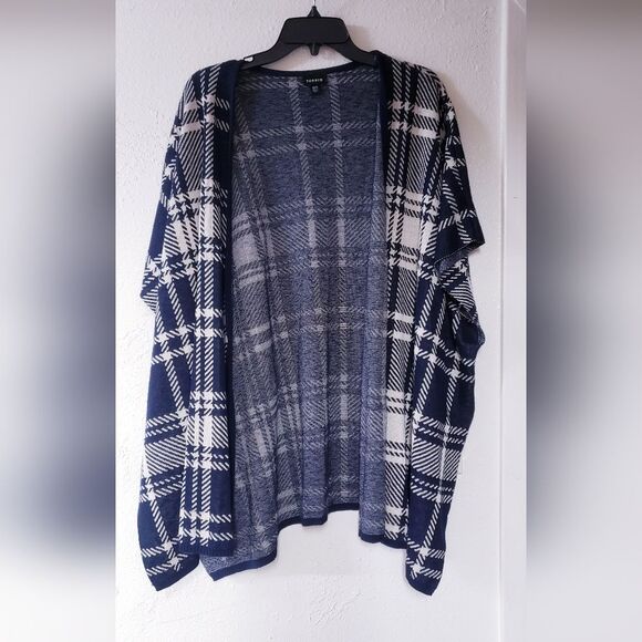 Torrid Made in USA Navy and Tan Plaid Open SS Cardigan Size 12-16 - Picture 1 of 8